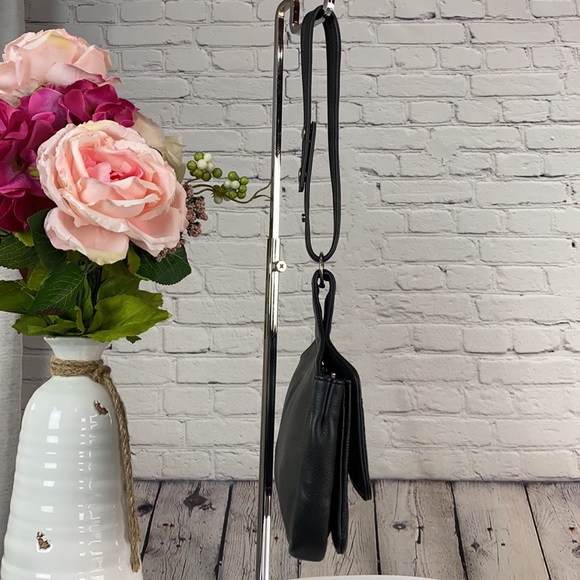 KT LEATHER DESIGNS Custom By Karen Taber Black Leather 3 Compartment Belt Pouch - Picture 5 of 17